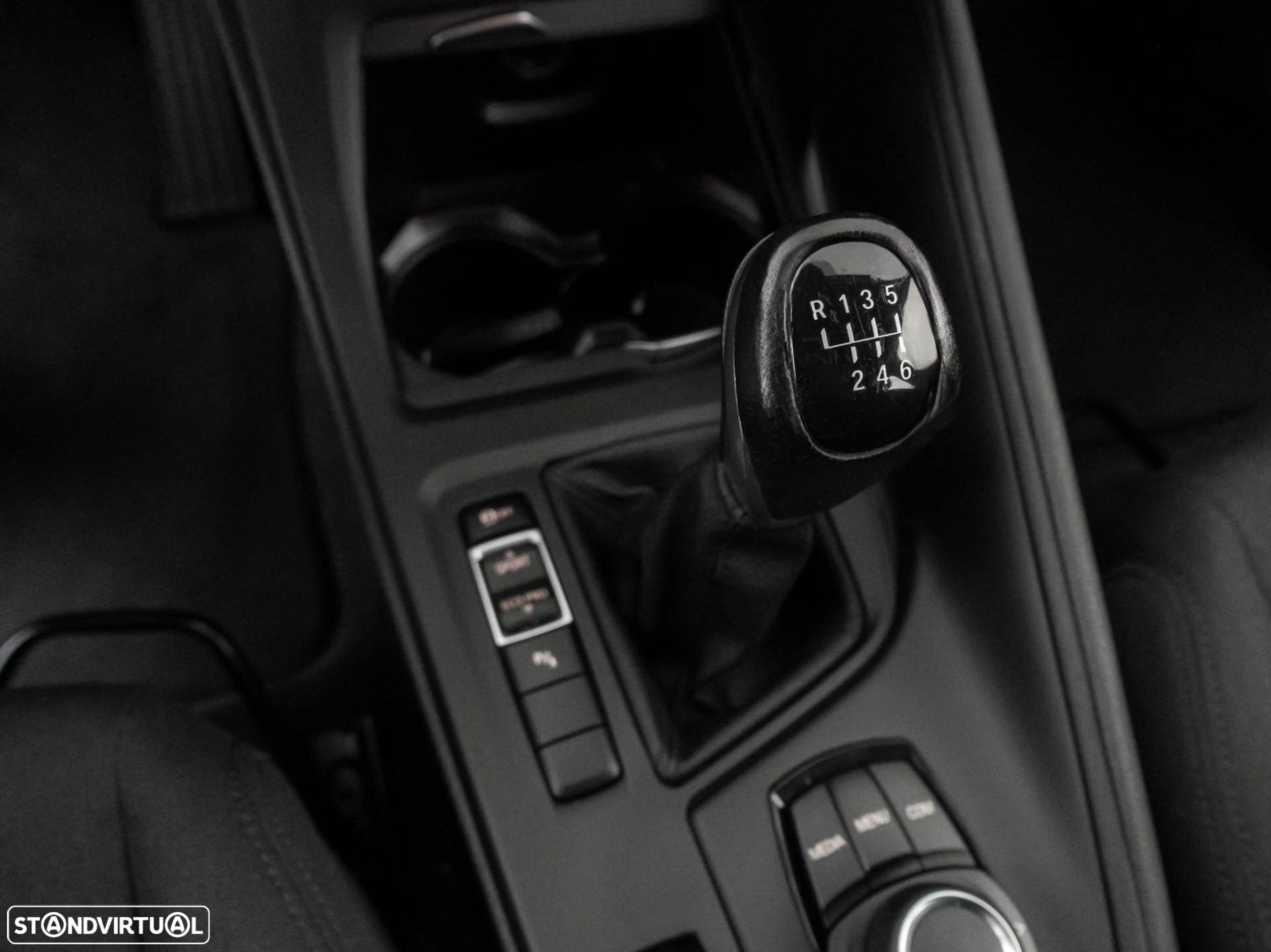 BMW X1 16 d sDrive - 29