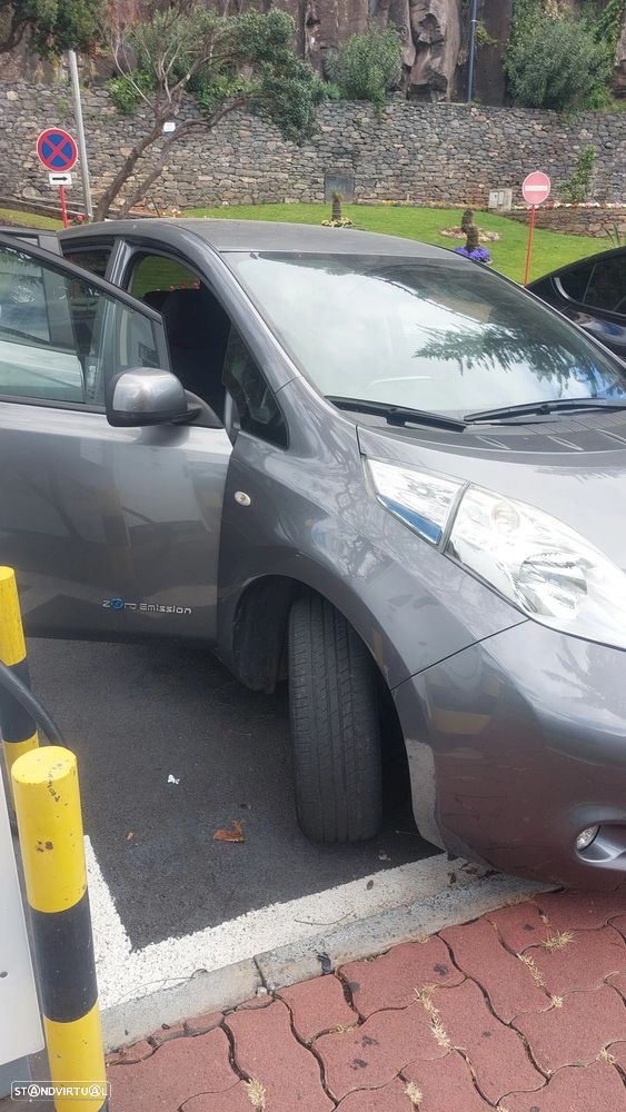 Nissan Leaf 24 kWh (c/ Bateria) Acenta - 10