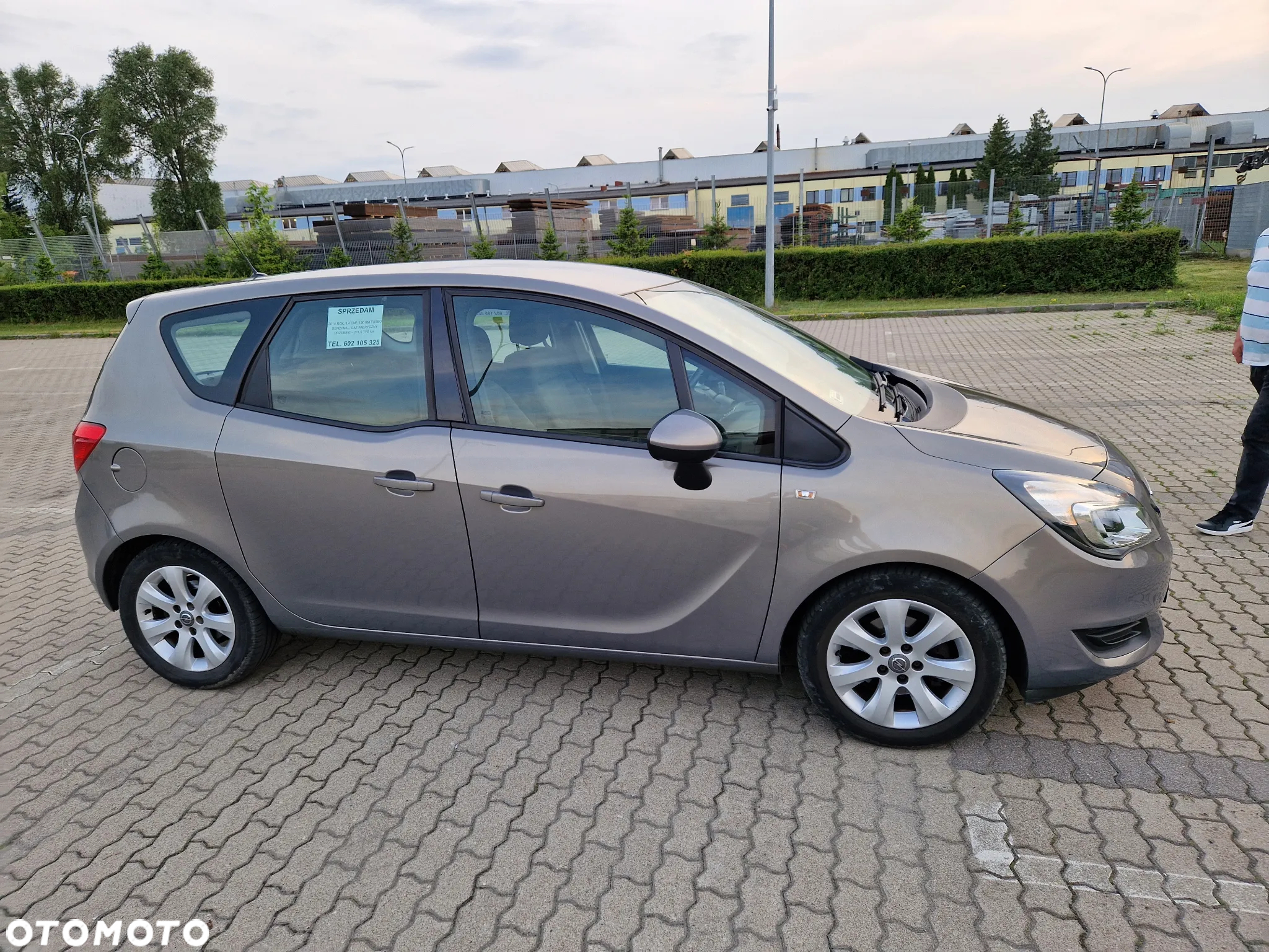 Opel Meriva - 11