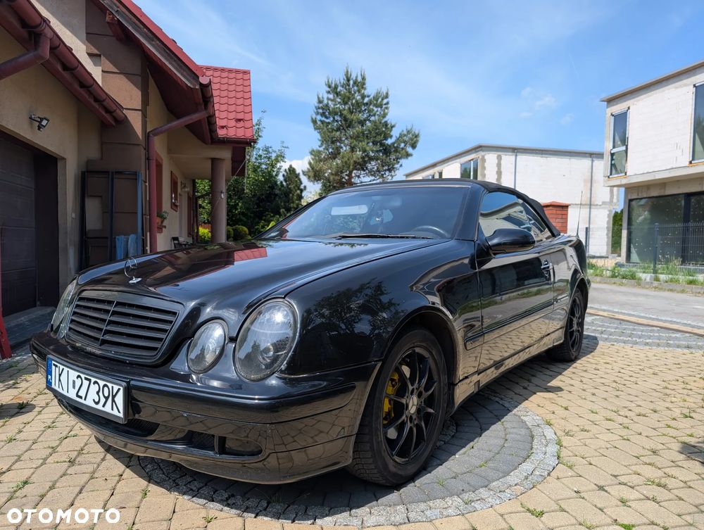 Mercedes-Benz CLK - 4