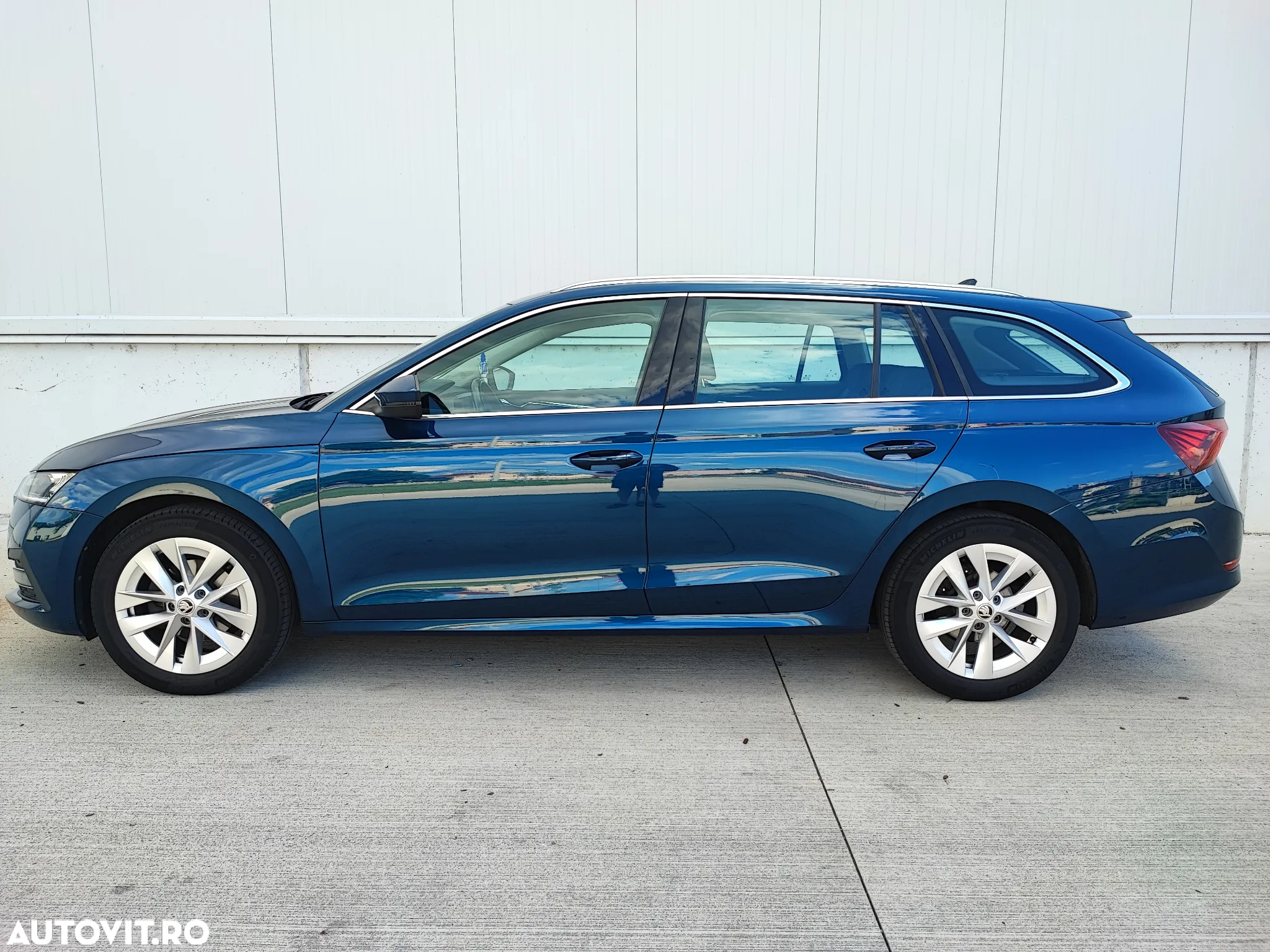 Skoda Octavia 2.0 TDI DSG Clever - 4
