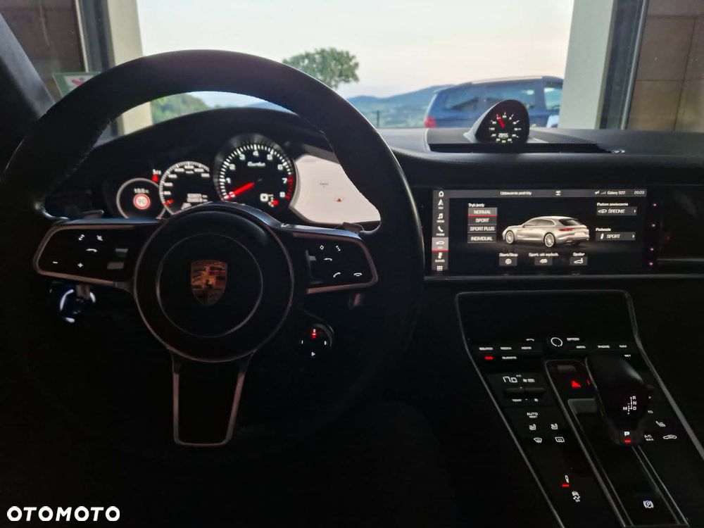 Porsche Panamera Turbo - 10