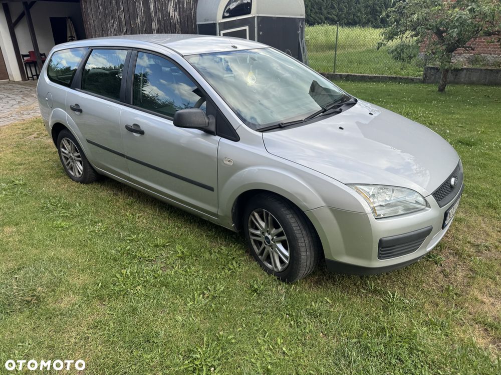 Ford Focus 1.6 TDCi DPF Ambiente - 3