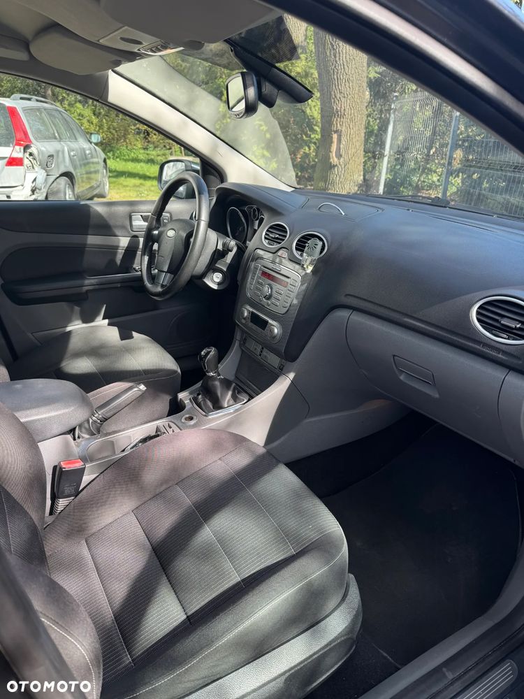 Ford Focus 1.8 Titanium - 14