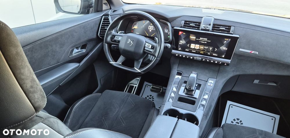 DS Automobiles DS 7 Crossback - 27