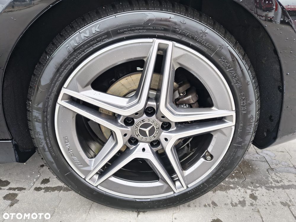 Mercedes-Benz CLA 220 d 8G-DCT - 7