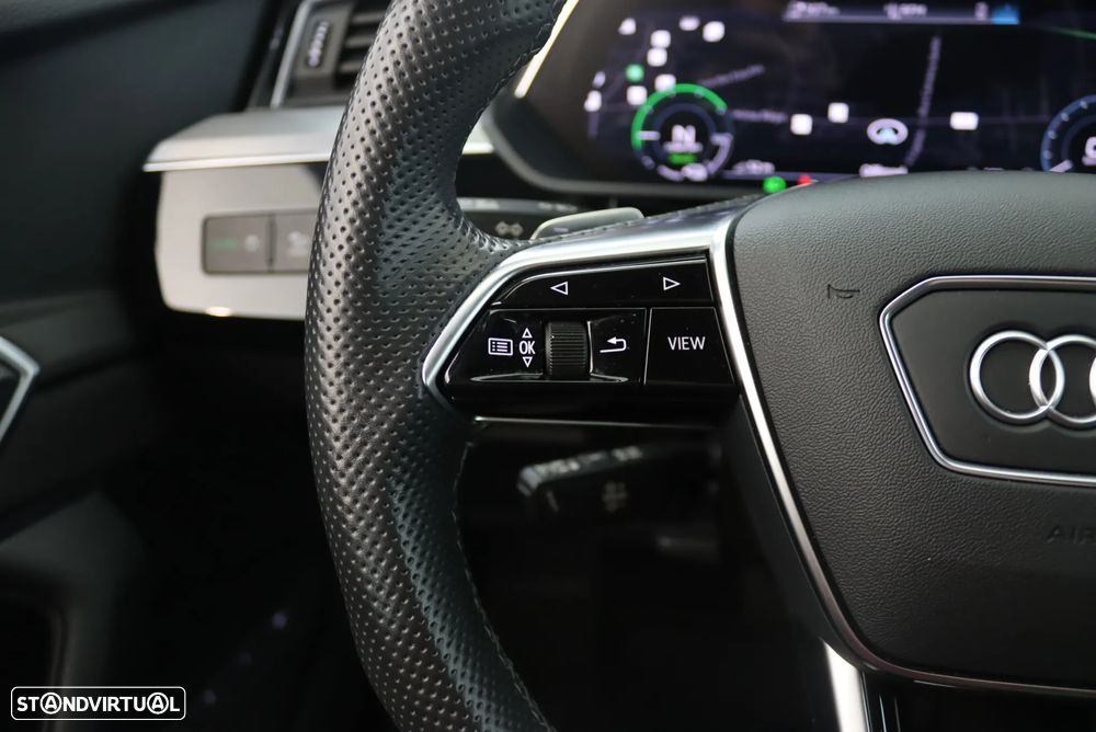 Audi e-tron 55 quattro S line - 12