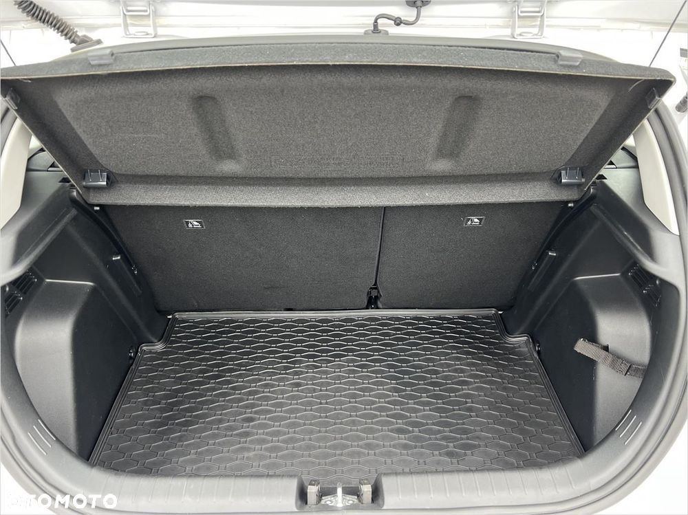 Hyundai i20 1.2 Modern - 20