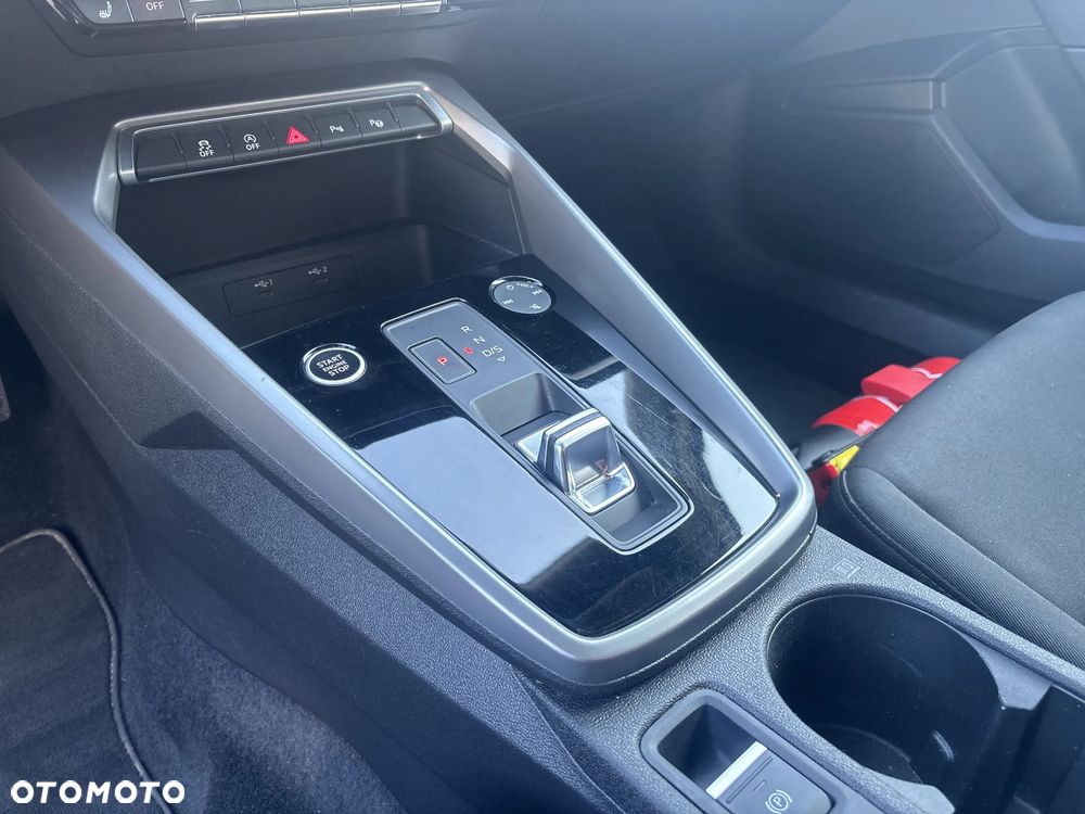 Audi A3 Limousine 35 TFSI mHEV S tronic - 16