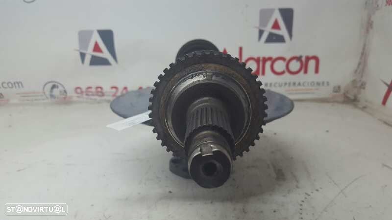 TRANSMISSÃO FRENTE ESQUERDA MAZDA 626 BERLINA (GF) 2.0 T-DIESEL COMFORT - 2