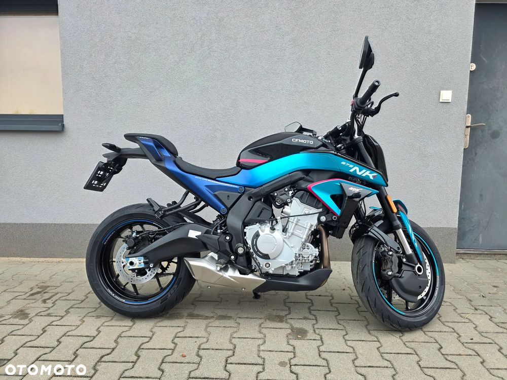 CFMoto 675NK - 1