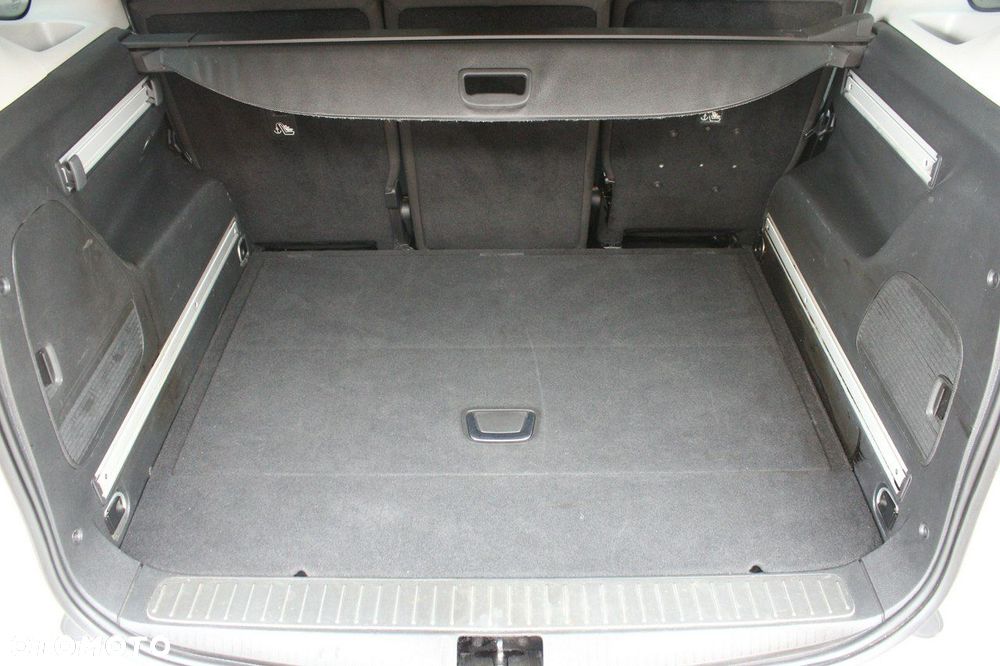Opel Zafira - 32