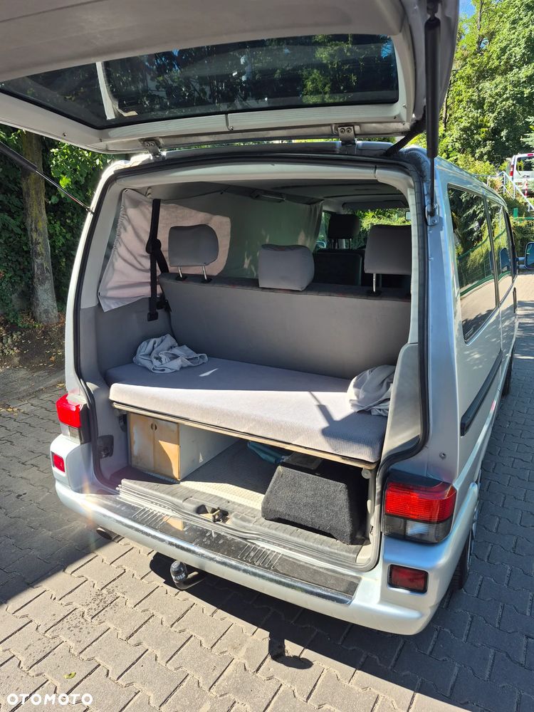 Volkswagen Multivan - 10