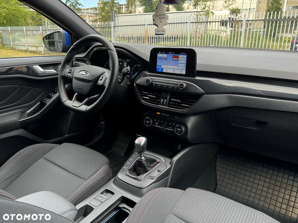 Ford Focus - 16