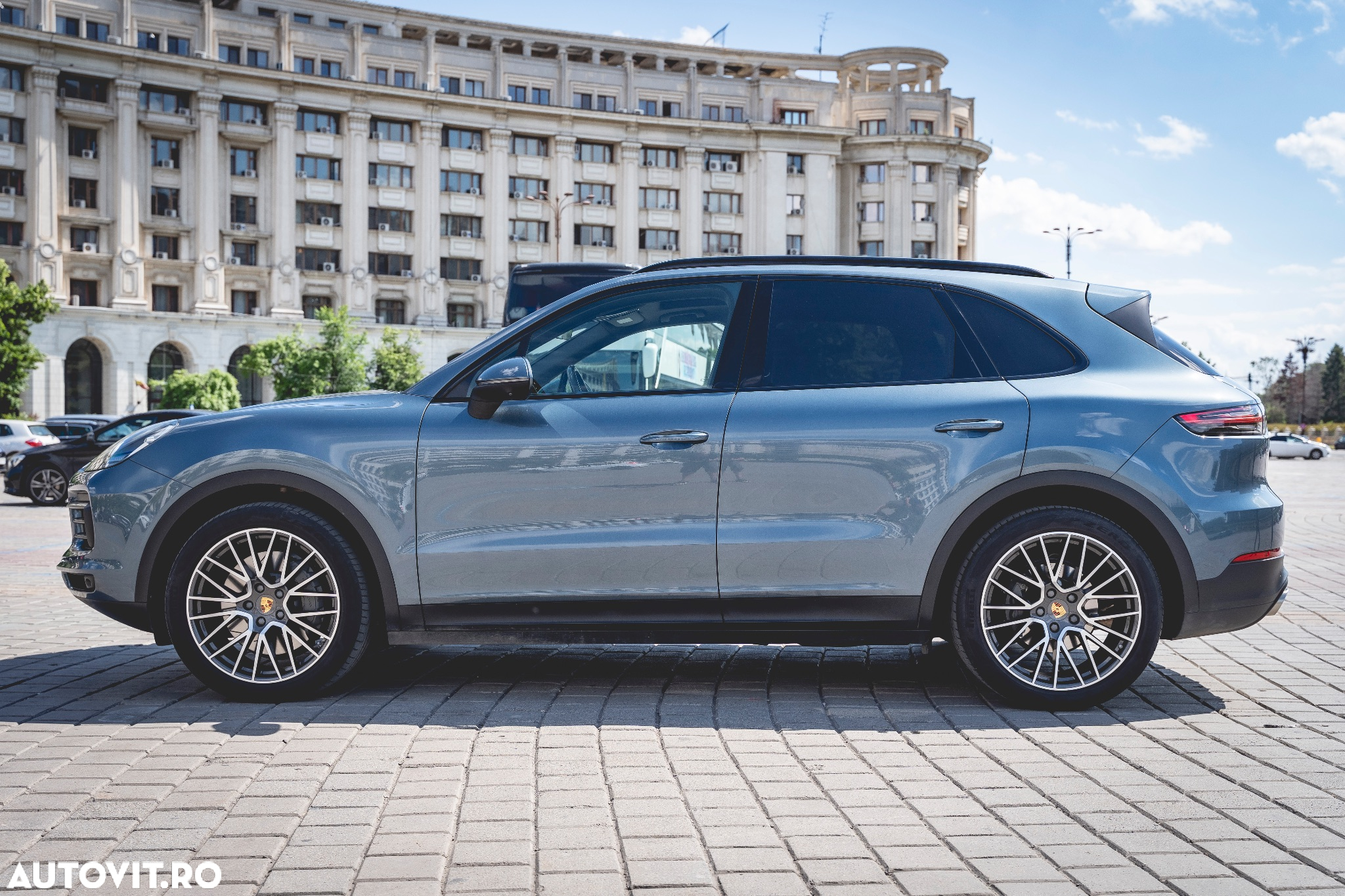 Porsche Cayenne S - 22