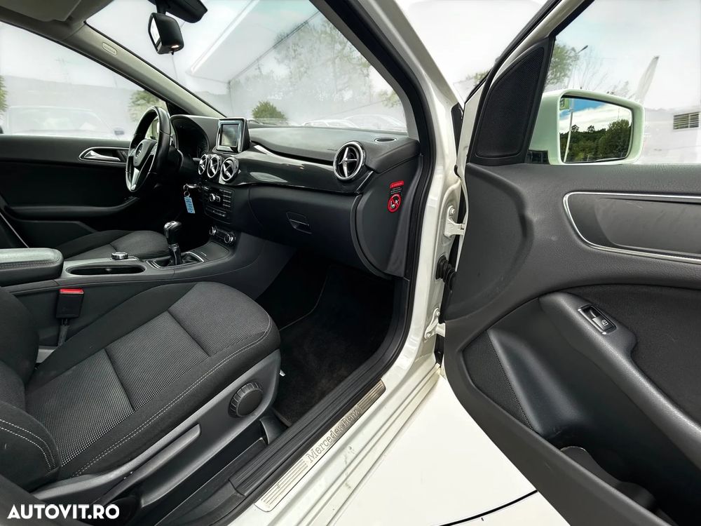 Mercedes-Benz B 180 BlueEfficiency Edition 1 - 17