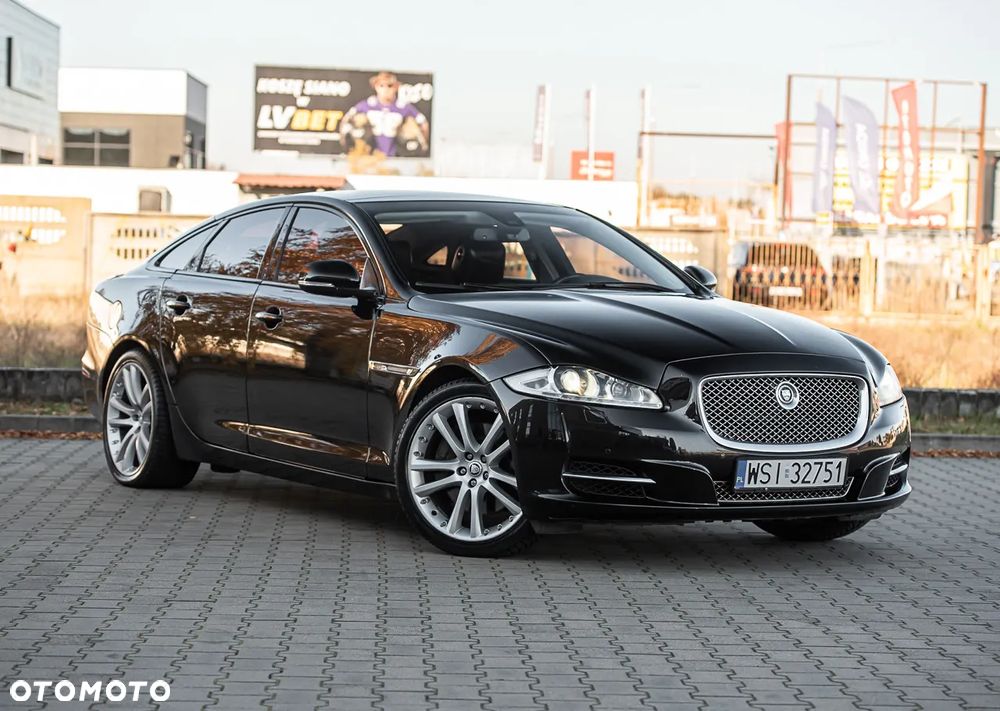 Jaguar XJ - 1