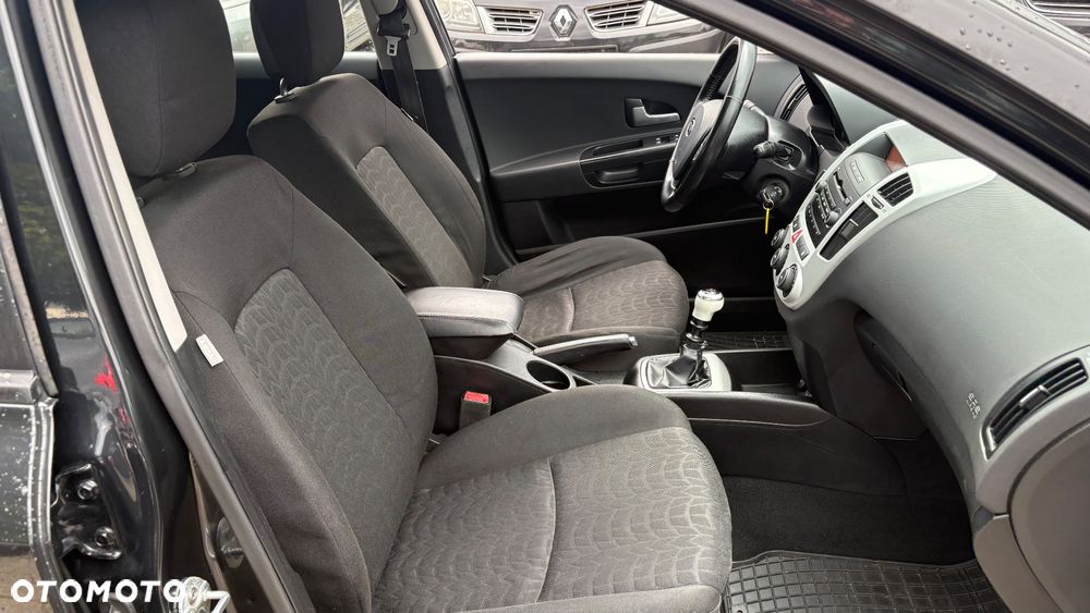 Kia Ceed - 15
