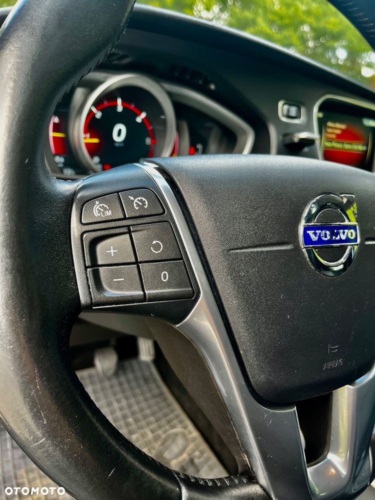 Volvo V40 D2 Drive-E Summum - 19