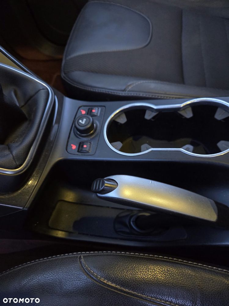 Ford Kuga - 18
