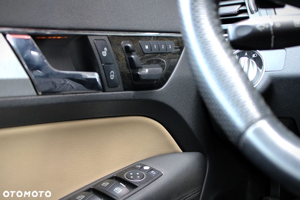 Mercedes-Benz Klasa E 350 7G-TRONIC Avantgarde BusinessEDITION - 28