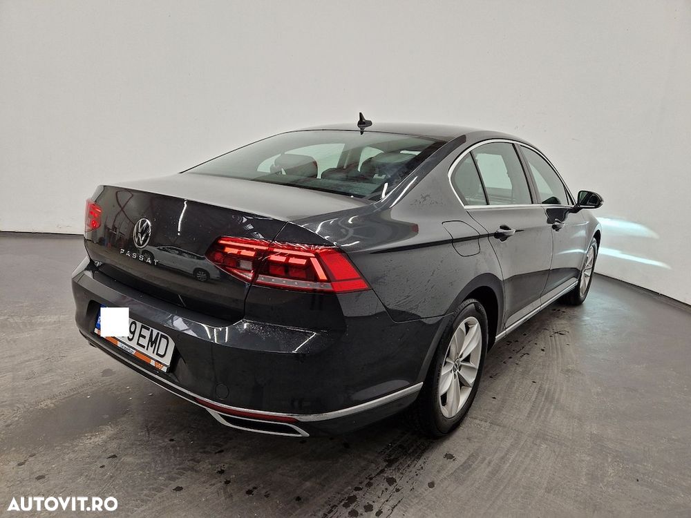 Volkswagen Passat 2.0 TDI DSG Highline - 2