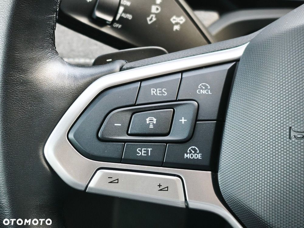 Volkswagen Passat 1.5 TSI EVO Business DSG - 31