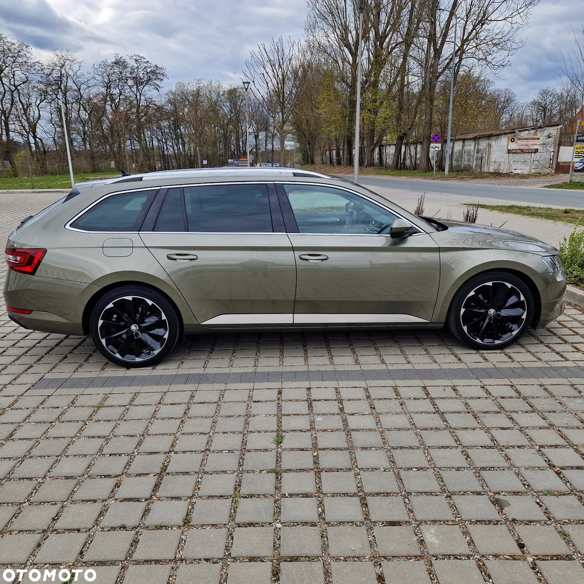 Skoda Superb Combi 2.0 TDI 4x4 DSG Ambition - 12