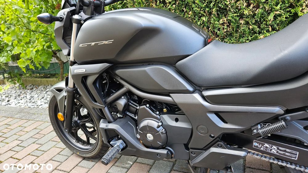 Honda CTX - 18