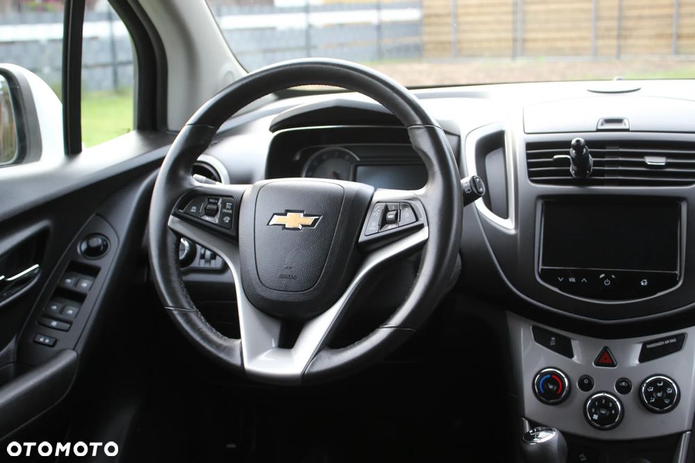 Chevrolet Trax 1.4T LT+ - 24