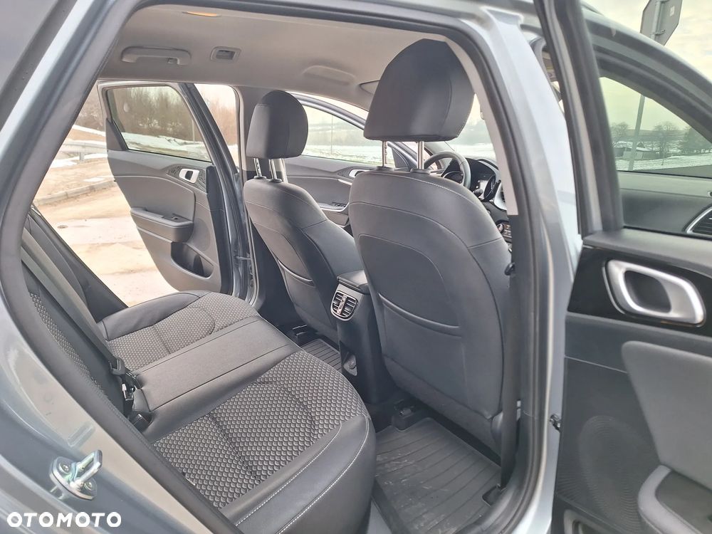 Kia Ceed 1.5 T-GDI Business Line DCT - 10