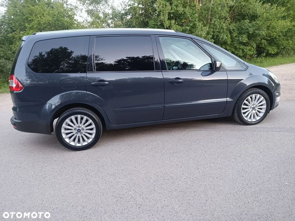Ford Galaxy - 12