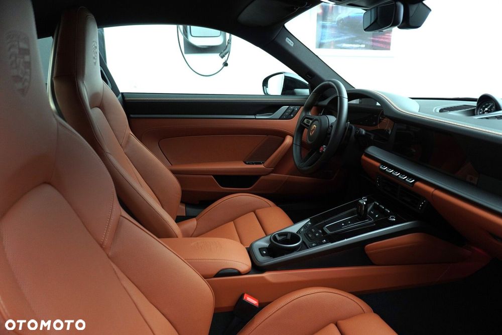 Porsche 911 Carrera S - 27