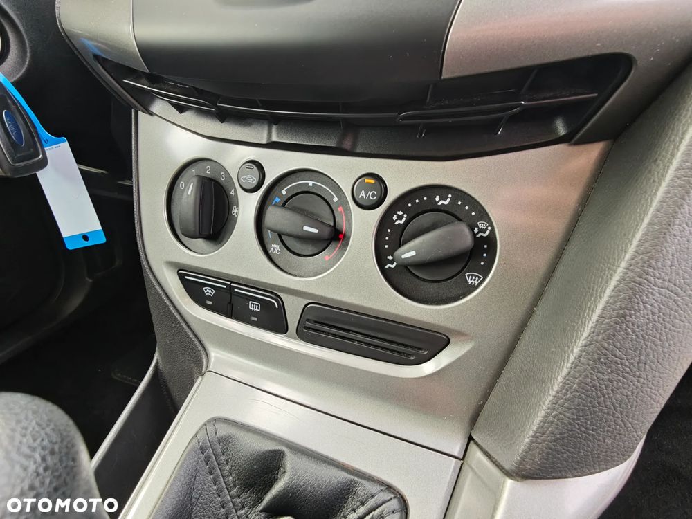 Ford Focus - 22