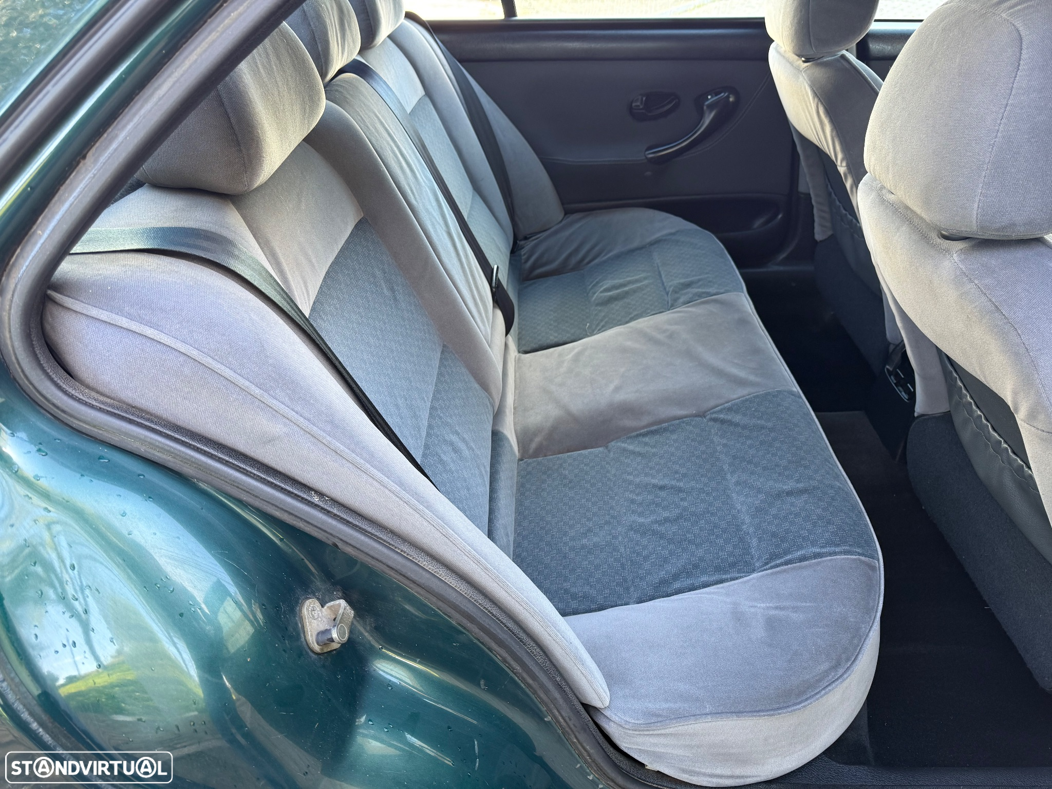 Peugeot 406 2.0 HDi Executive - 15