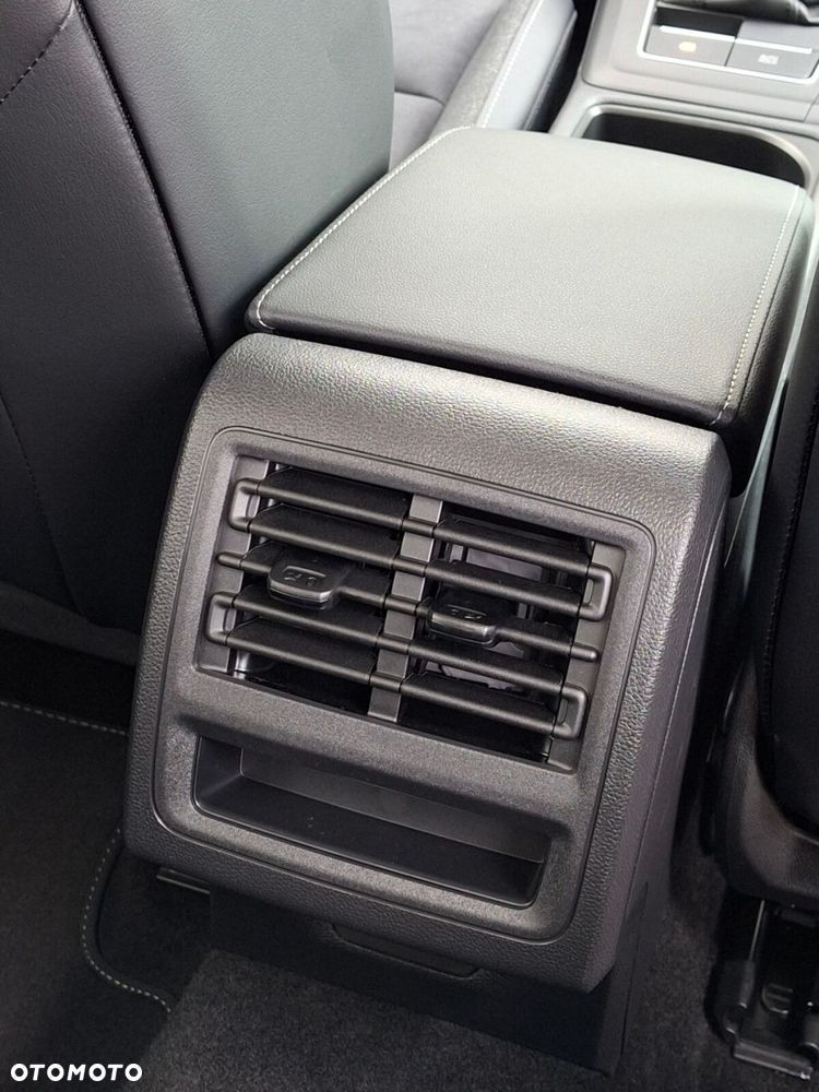 Volkswagen Golf Variant 1.5 TSI Life Plus - 26