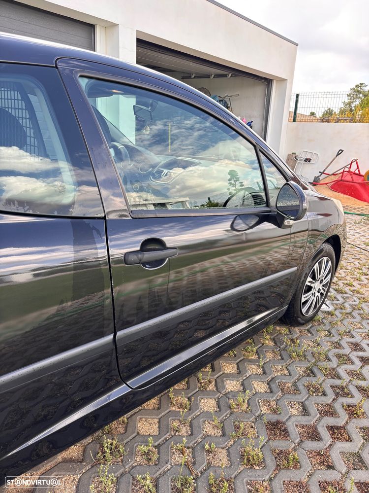 Peugeot 207 1.4 HDi Urban - 8