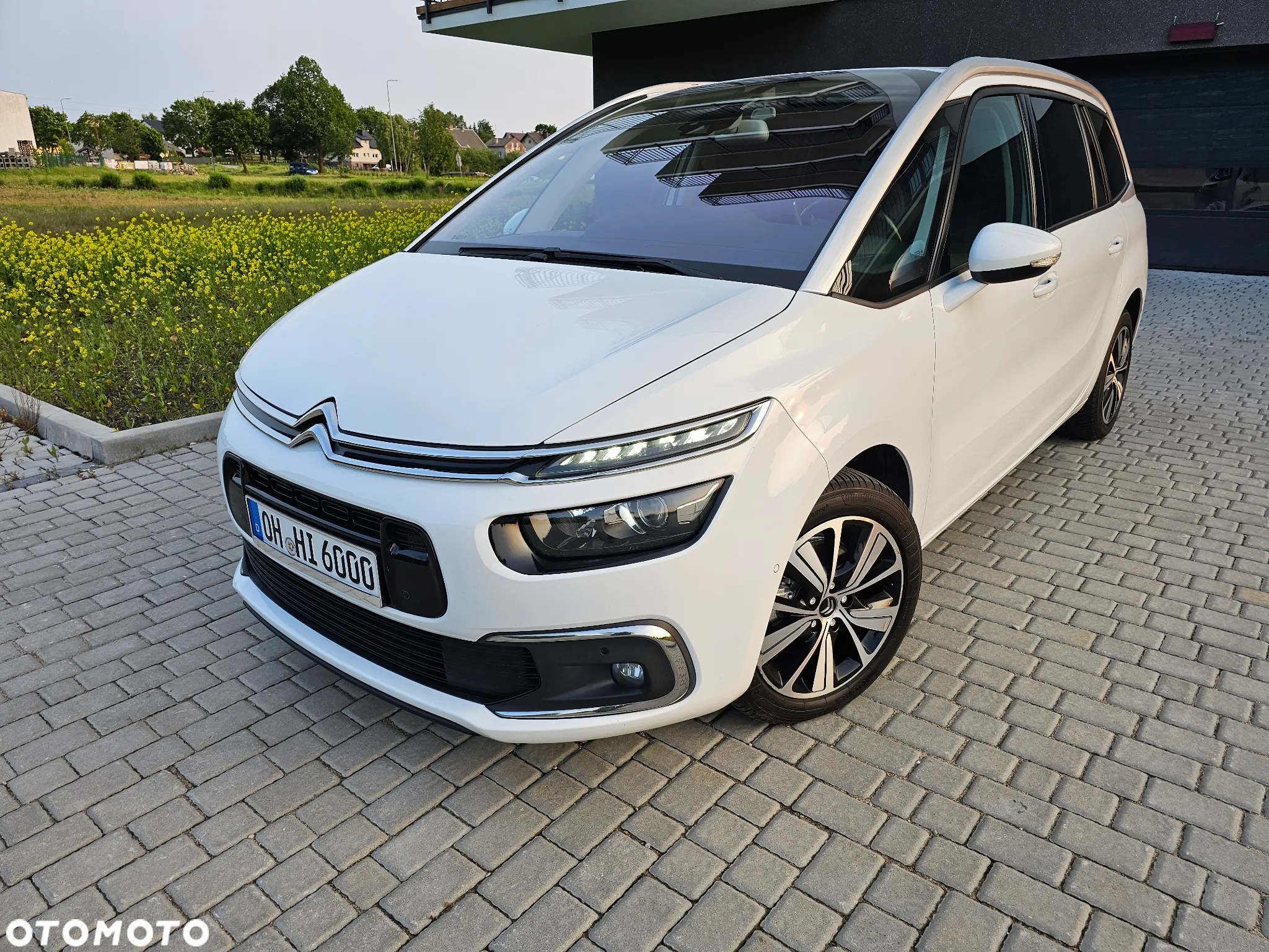 Citroën C4 Grand Picasso 2.0 BlueHDi Exclusive - 3
