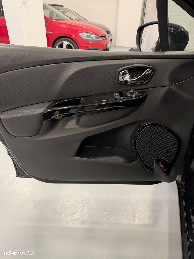 Renault Clio 0.9 TCE Dynamique S - 21