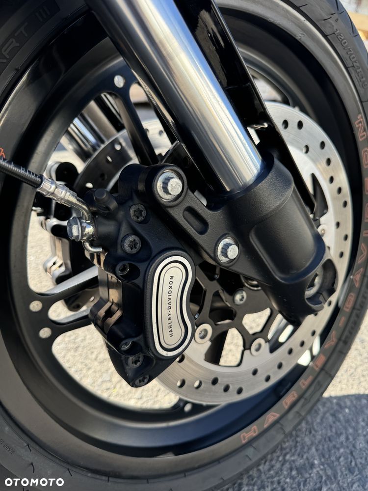 Harley-Davidson Softail FXDR - 9