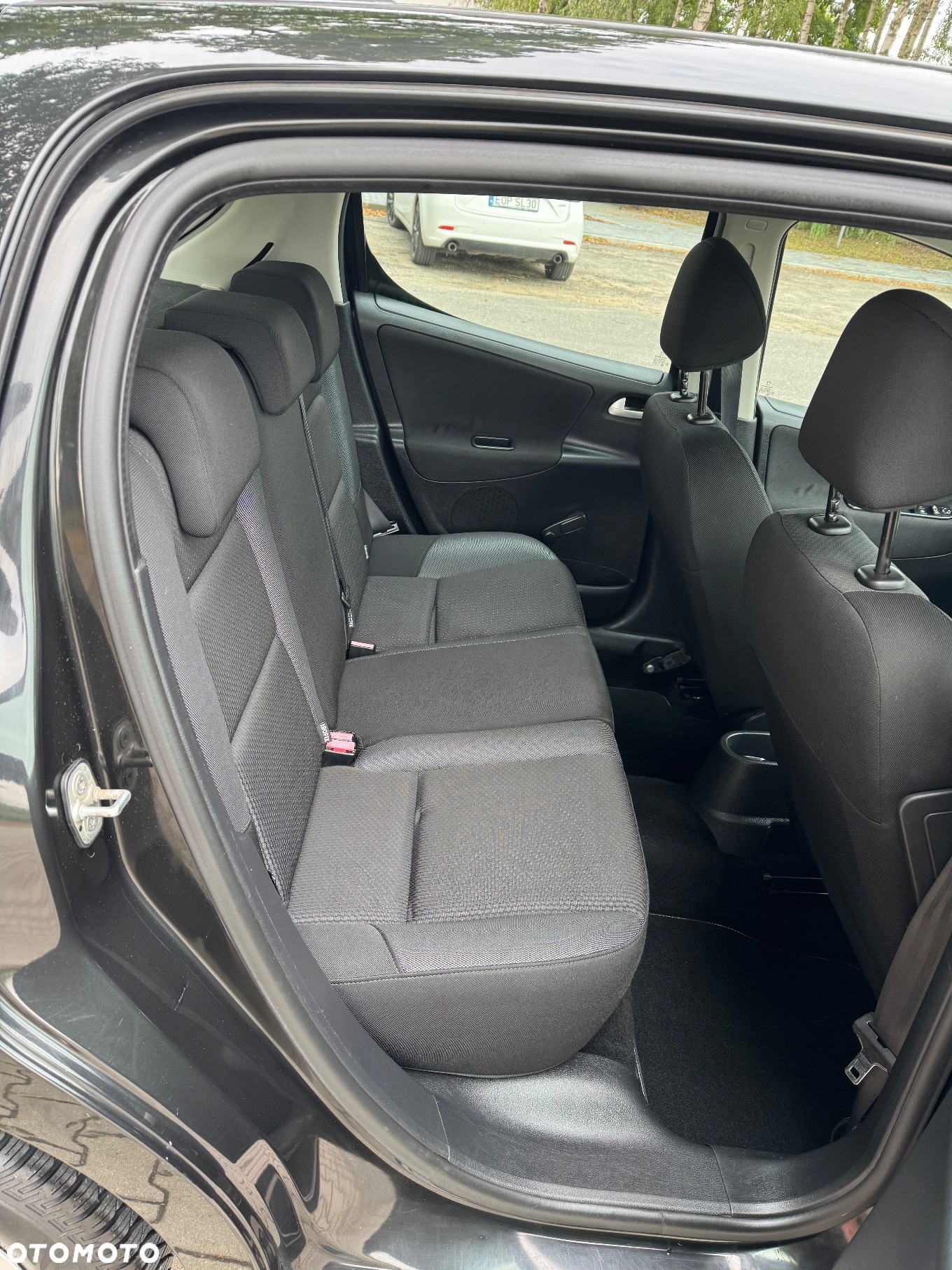 Peugeot 207 - 23