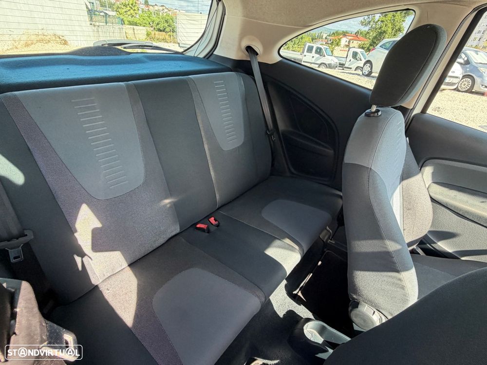 Ford KA 1.2 Titanium — fotografia 13