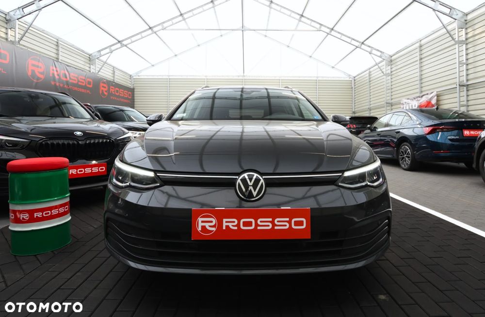 Volkswagen Golf VIII 1.0 TSI Life - 1