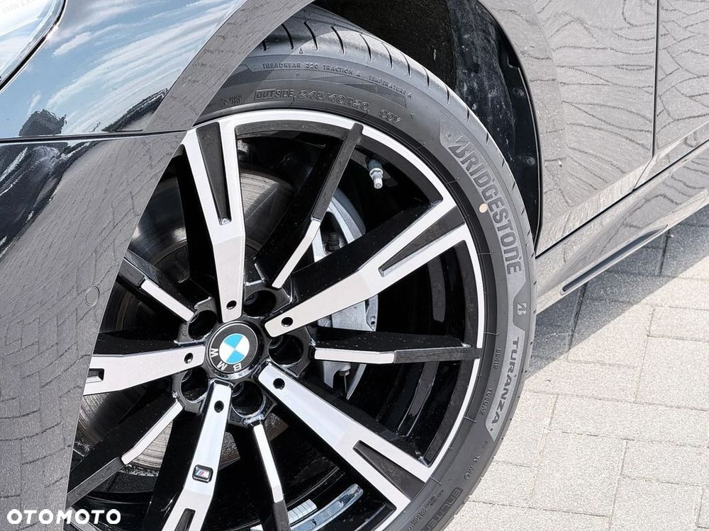 BMW Seria 5 540d xDrive mHEV - 14