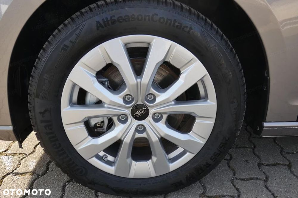 Ford Tourneo Connect - 14