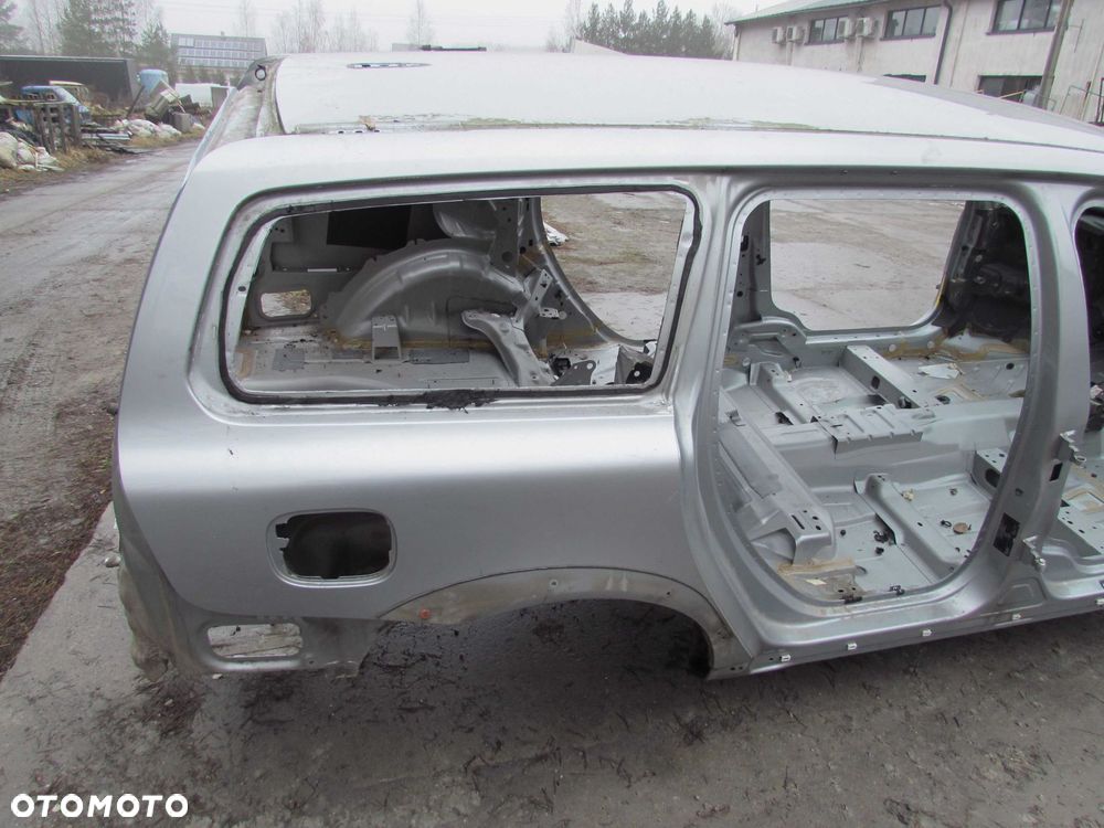 VOLVO XC70 III 07-16 CWIARTKA BLOTNIK SLUPEK TYL PRAWY 477-46 DUPA WANNA - 1