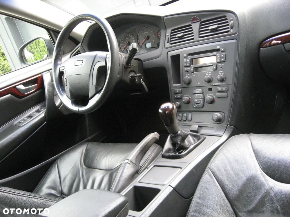 Volvo V70 2.4 Summum - 16