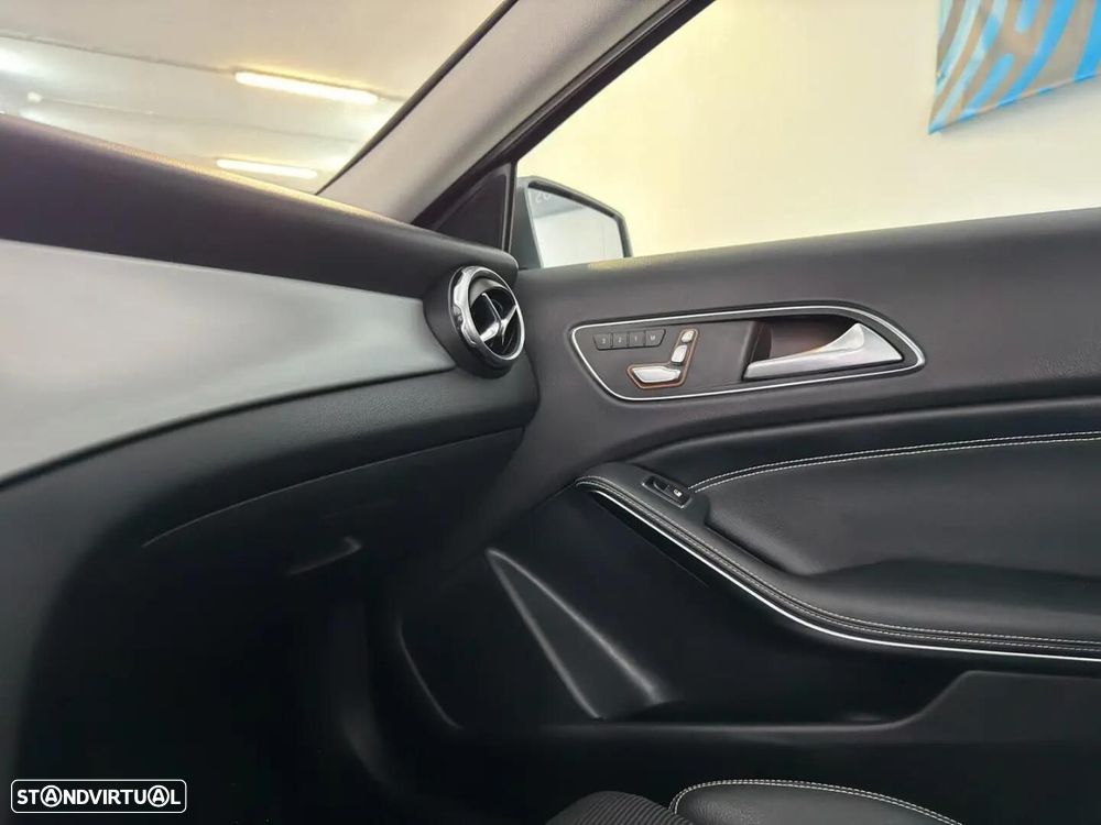 Mercedes-Benz GLA 180 - 13
