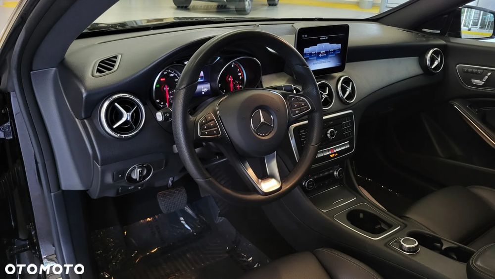 Mercedes-Benz CLA 250 4Matic 8G-DCT Edition AMG Line - 13