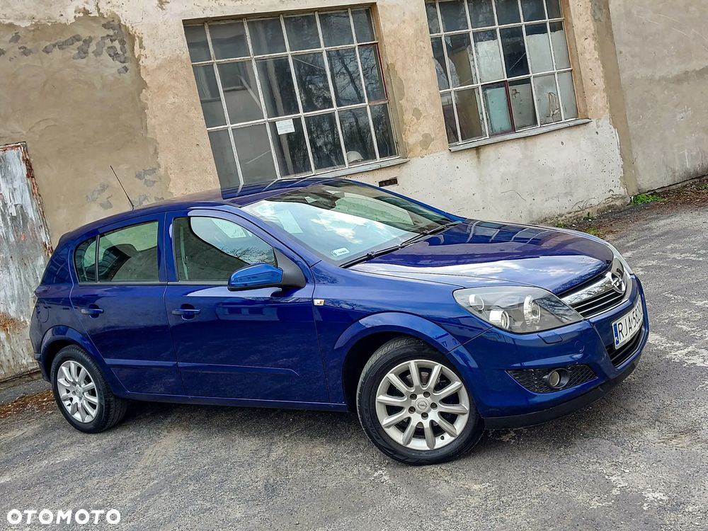 Opel Astra 1.6 Cosmo - 1